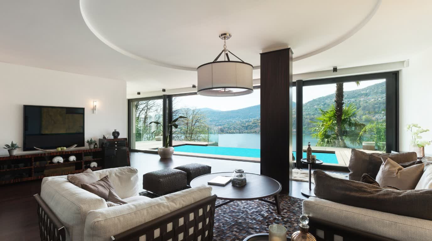 Arabian Ranches Villa — Cozy Family Room