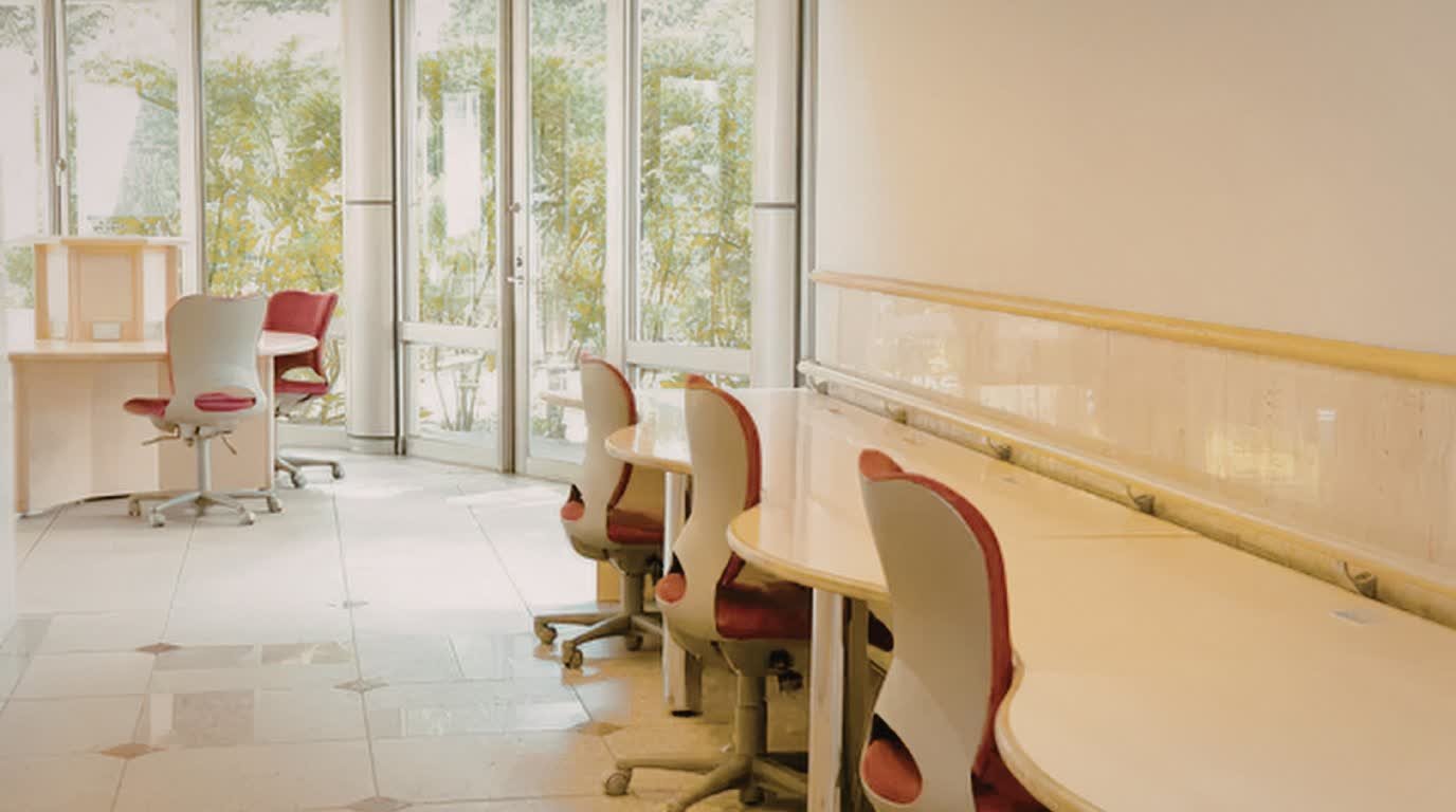 Business Bay Office Tower — Luxury Apartment Suite