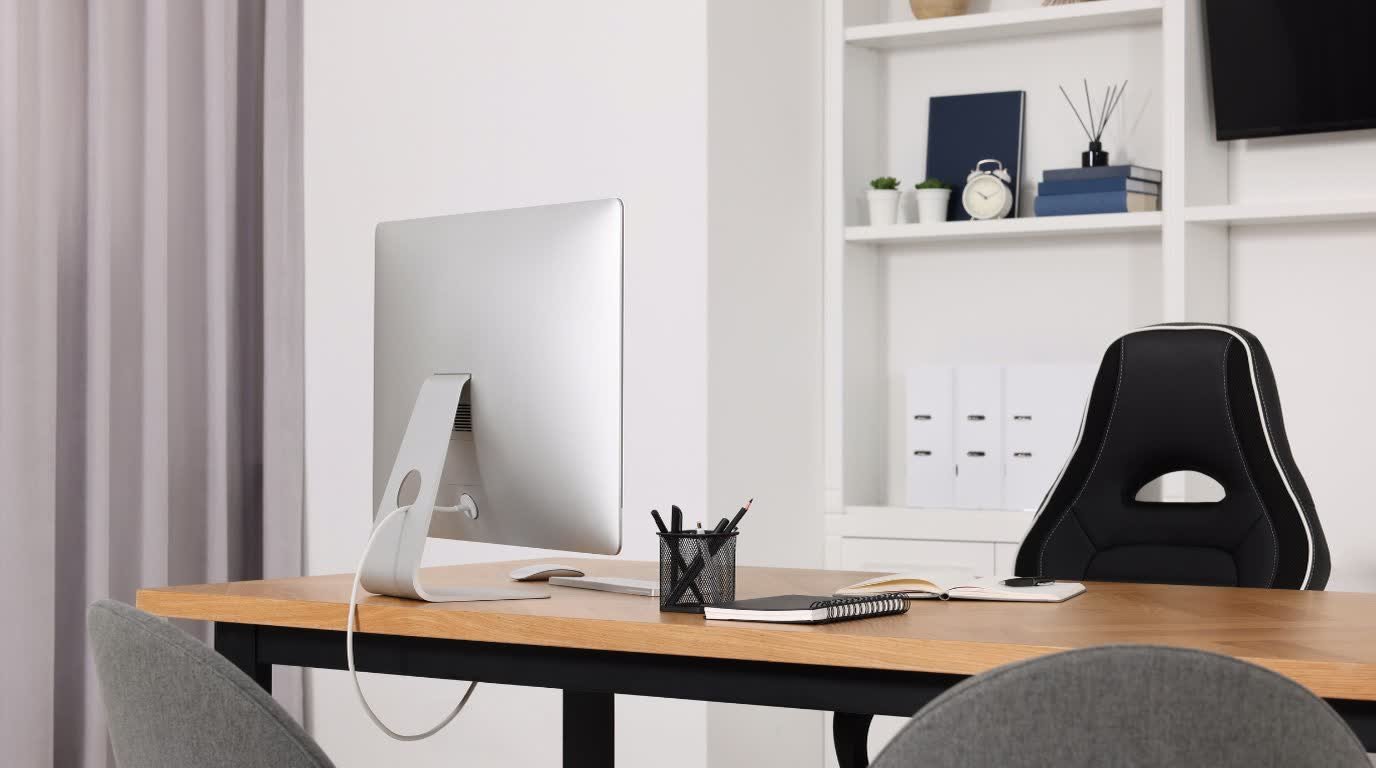 DIFC Executive Offices — Luxury Apartment Suite