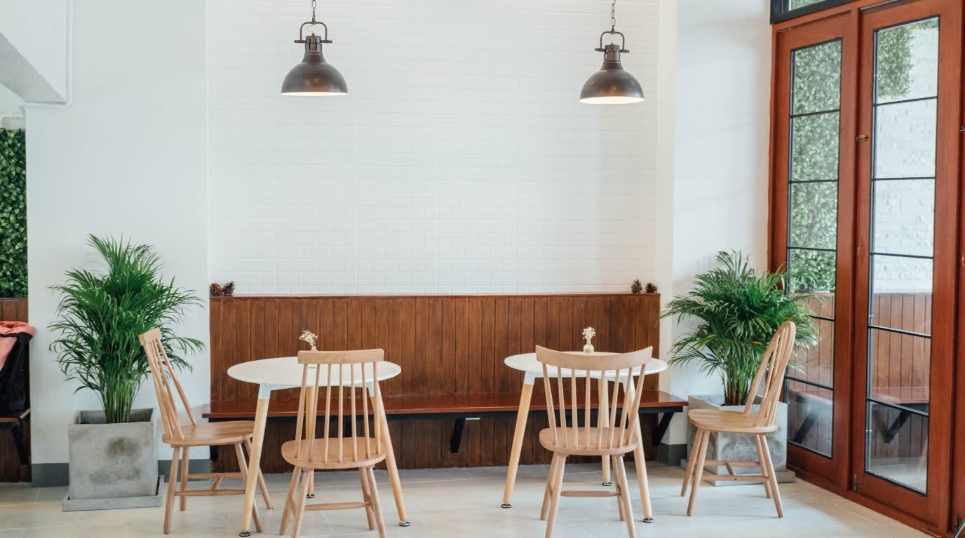 Dubai Creek Cafe — Cozy Family Room