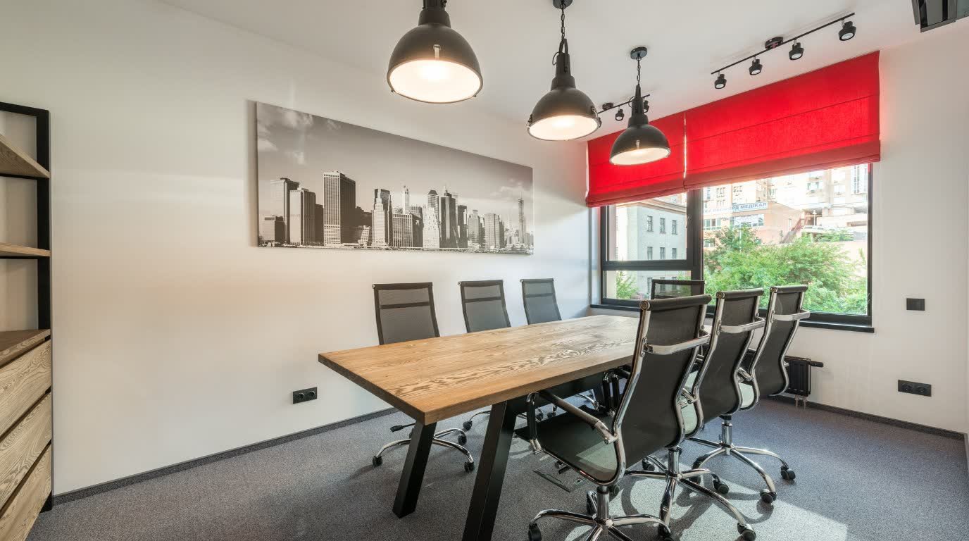 Marina Corporate Suite — Luxury Apartment Suite