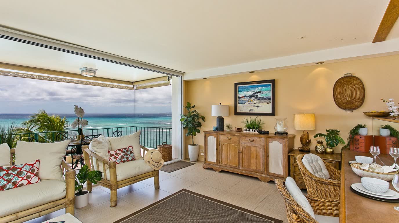 Palm Resort Spa — Linen Showcase